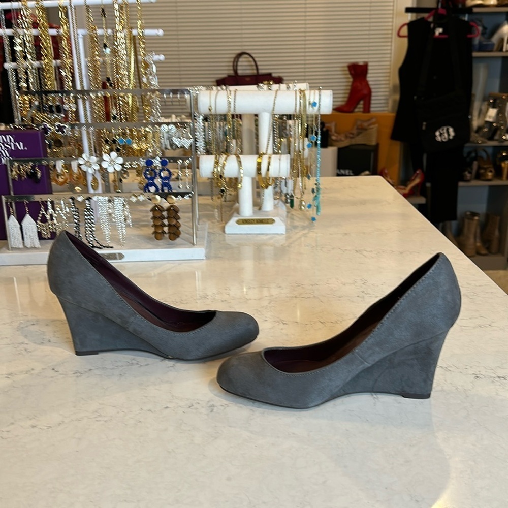 Loft gray faux suede wedges size 7
